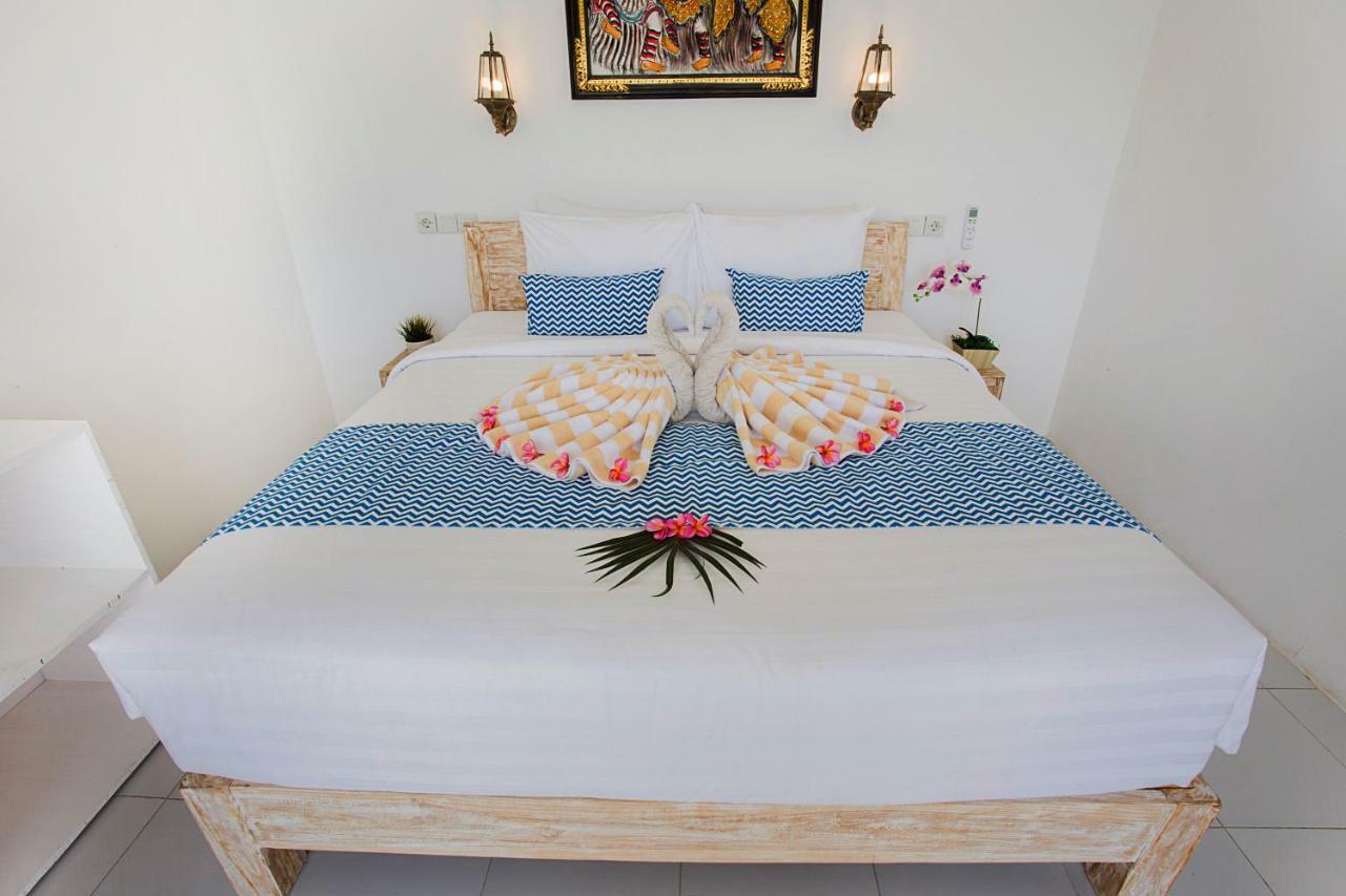The Waterfront Beach House Lembongan Extérieur photo