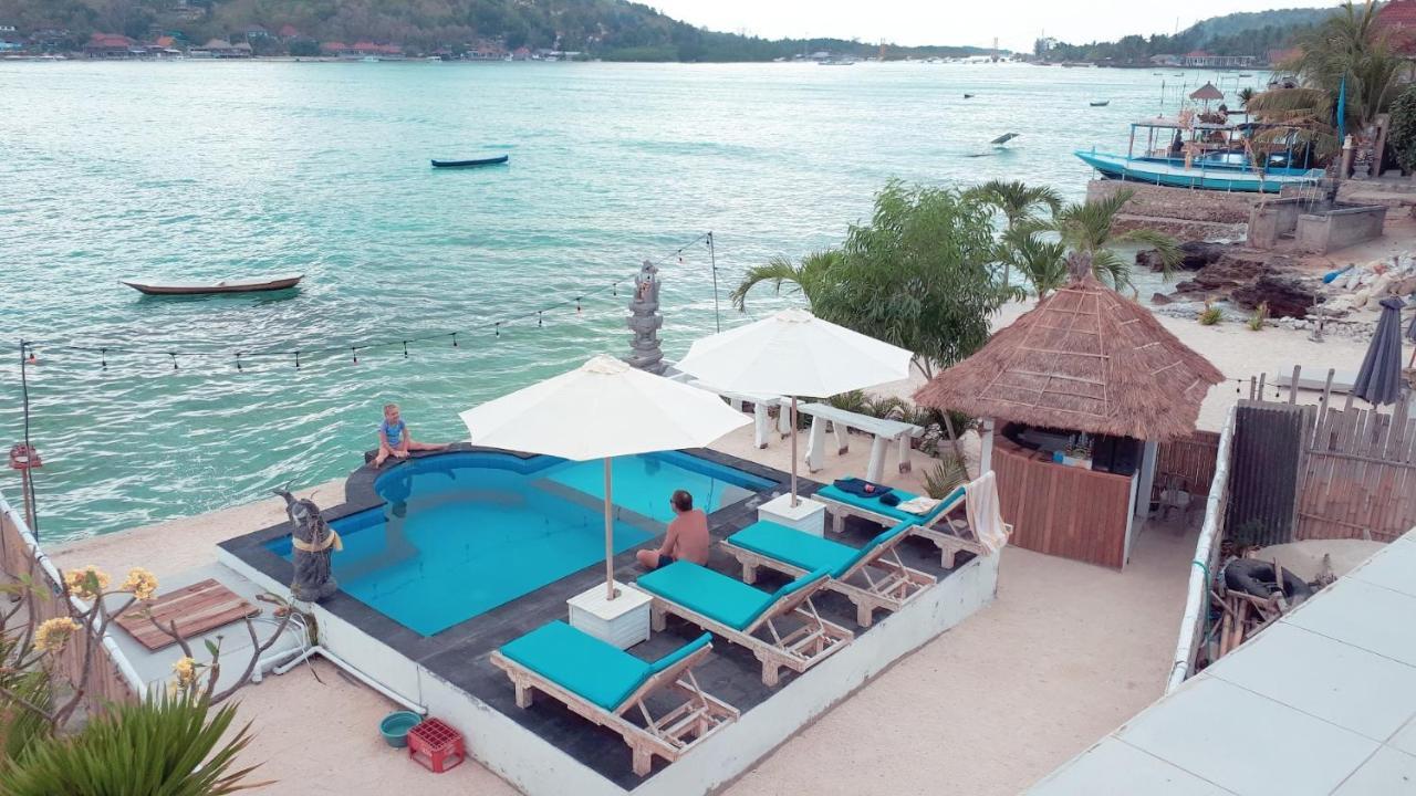 The Waterfront Beach House Lembongan Extérieur photo